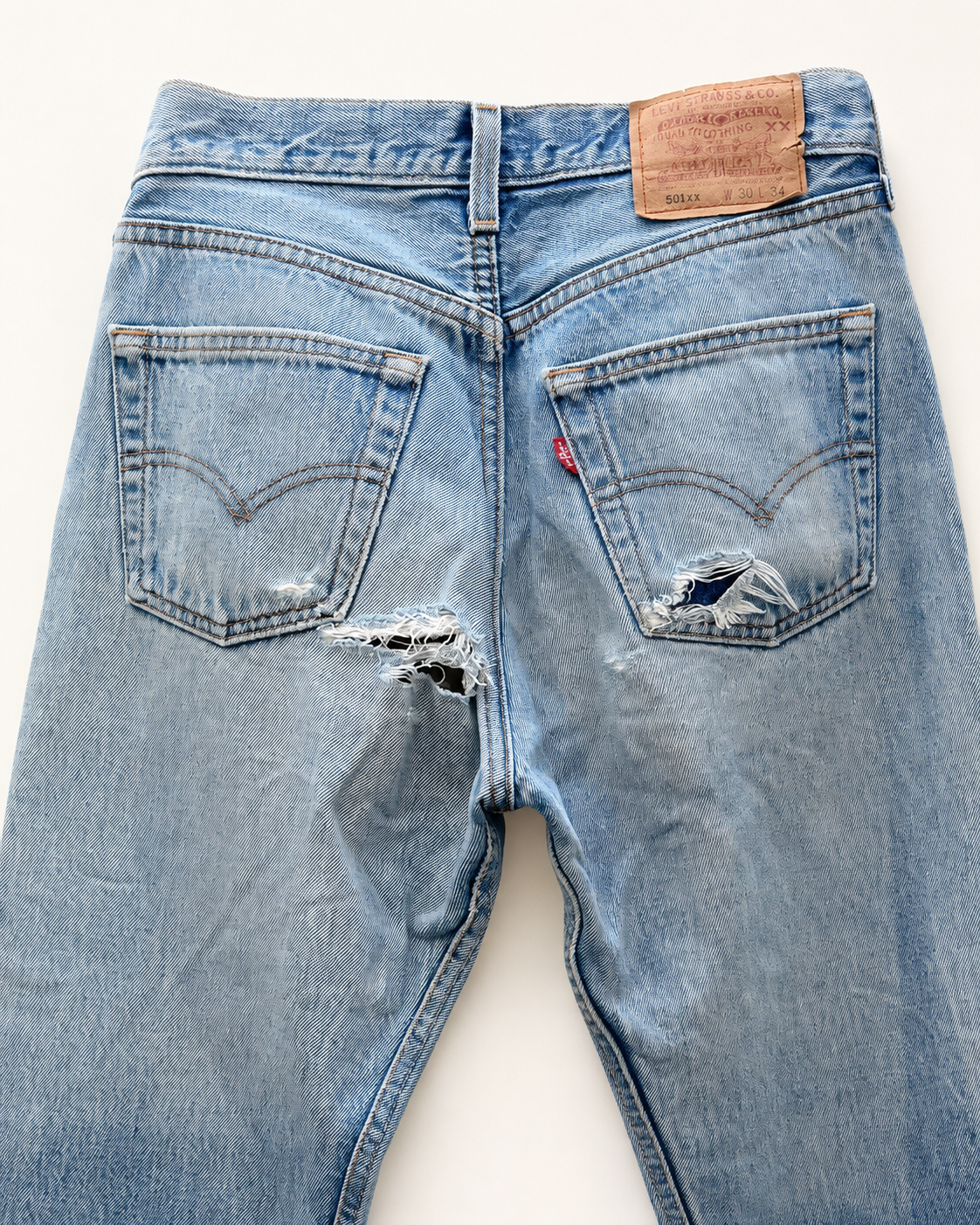 Vintage Levi's 501 | Distressed Light Wash | W30 L34