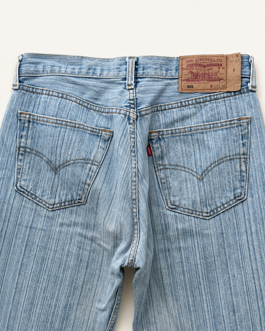 Vintage Levi's 501 | Stripy Light Wash | W33 L36