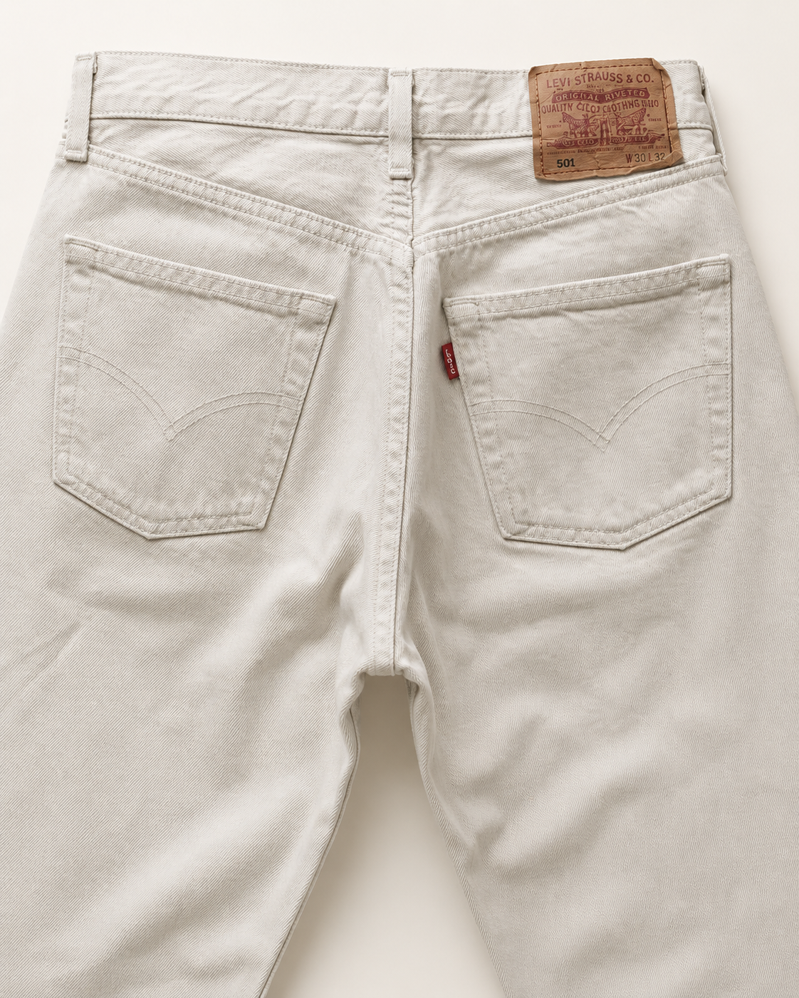 Vintage Levi's 501 | Off-White | W30 L32