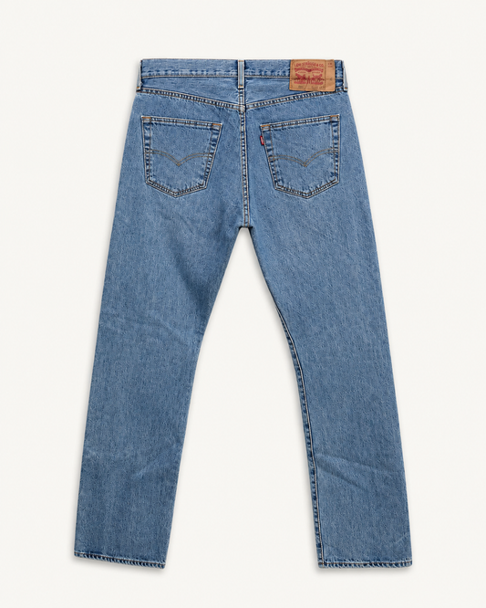 Vintage Levi's 501 | Mid Wash | W32 L32